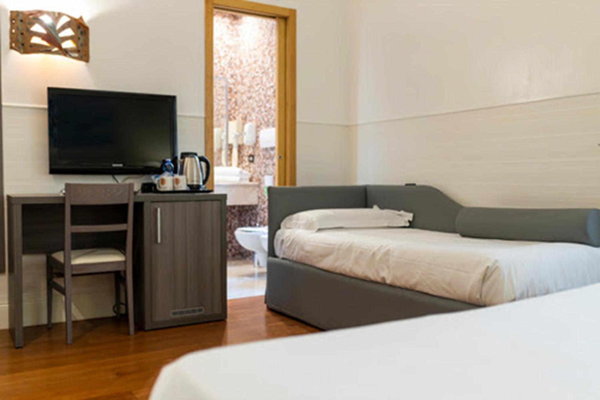 Hotel Aphrodite Рим Экстерьер фото